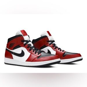 Men’s Air Jordan 1 Mid 'Chicago Black Toe'